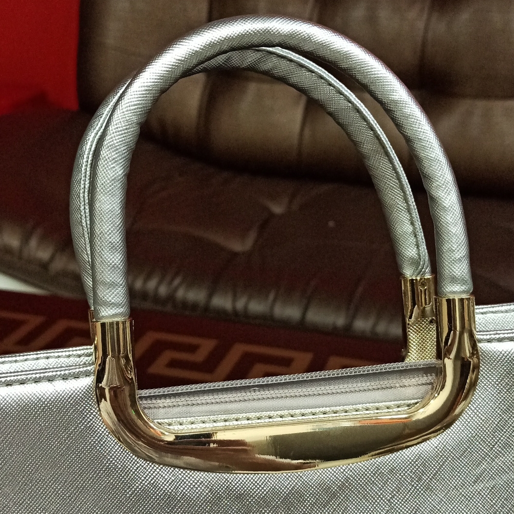 Silver Bag - Picture 4 of 4